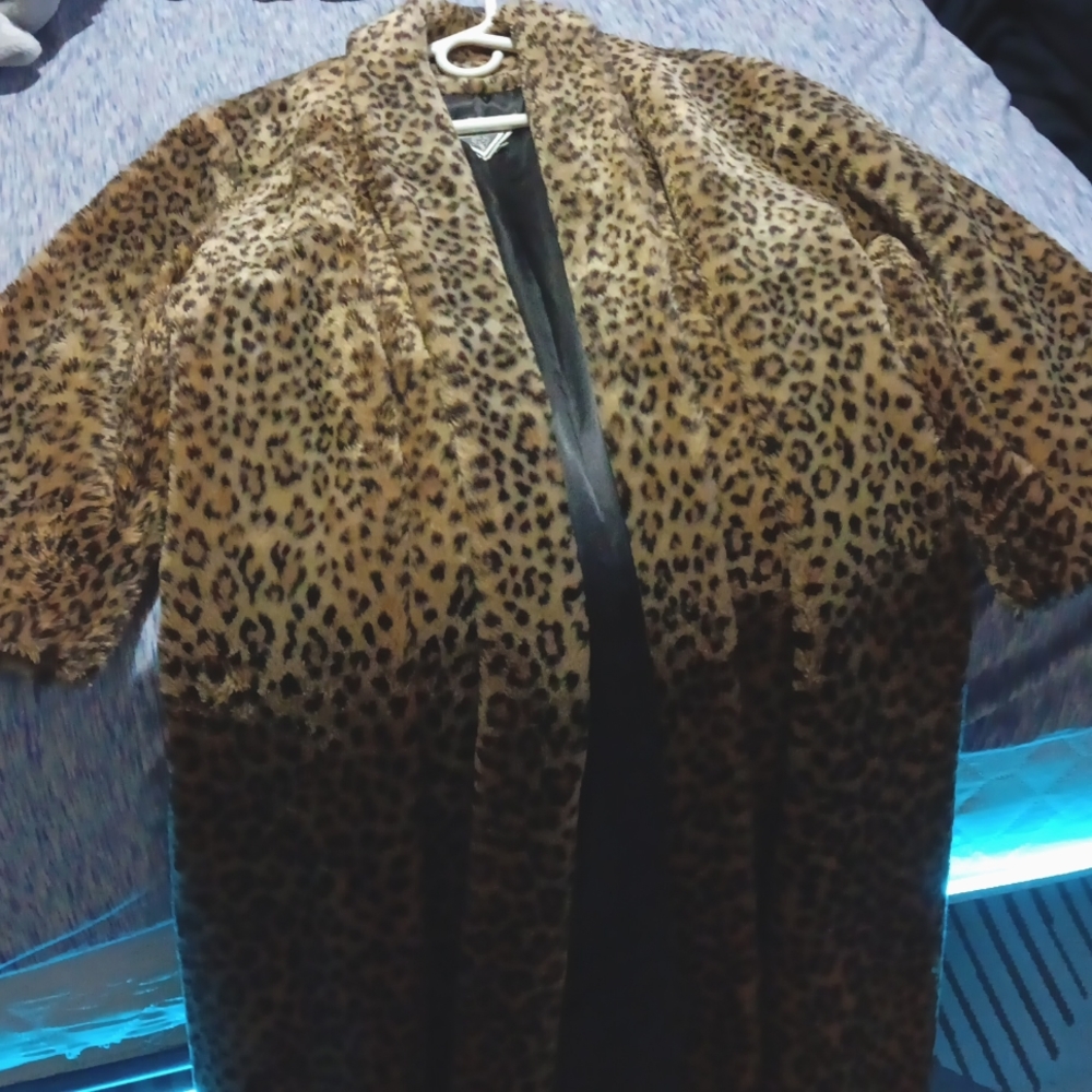 Ankle length Marvin Richard's cheetah print coat